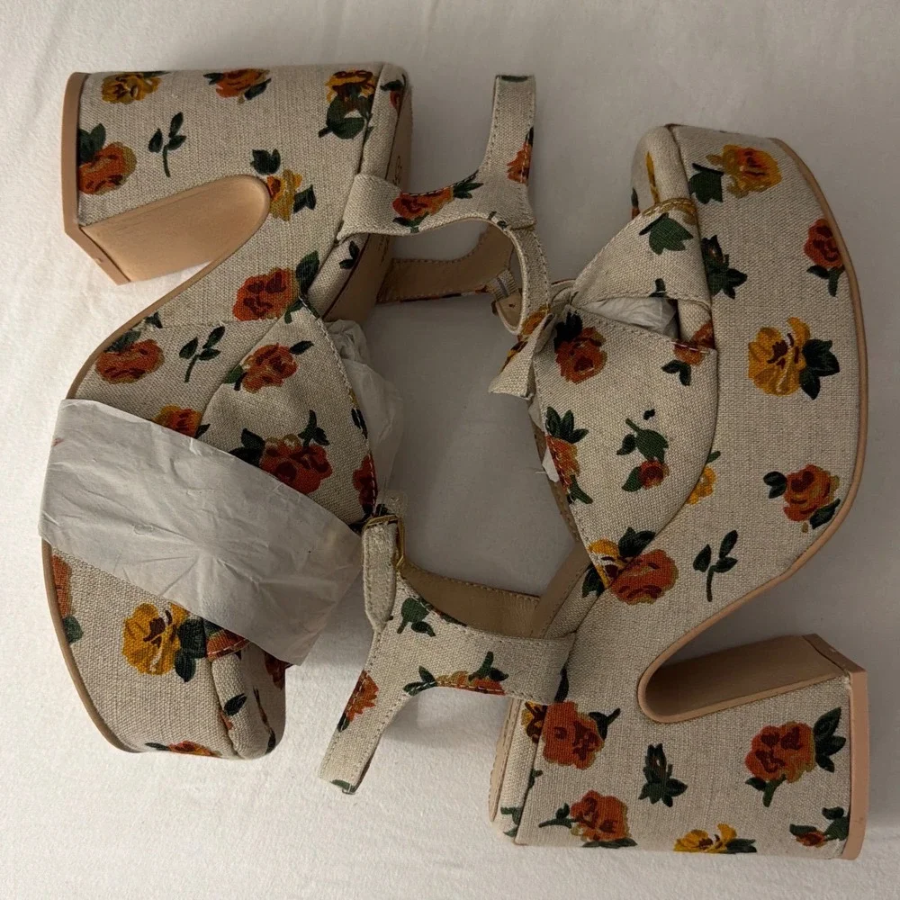 Seychelles Floral Fabric Platform Block Heel Sandals Cream Multi Size 10
